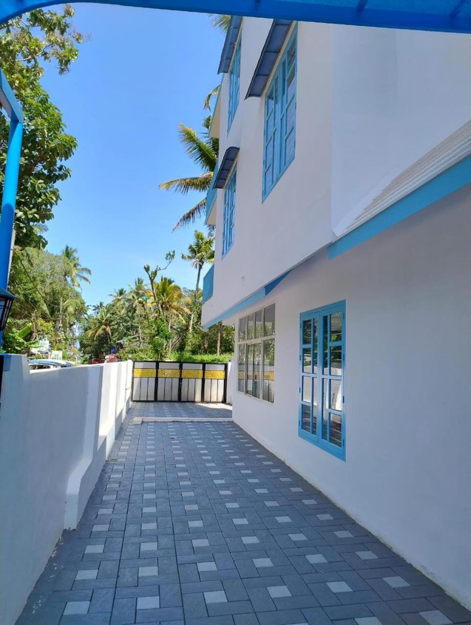 Gulmohar Varkala Hotel Exterior photo